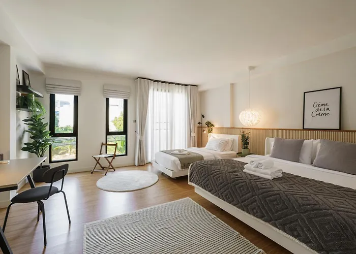 Cozy Spacious 4br Villa, 12pax, 200m Bts Phrakhanong, 10min Thonglo, Fast 500mbps Wifi *